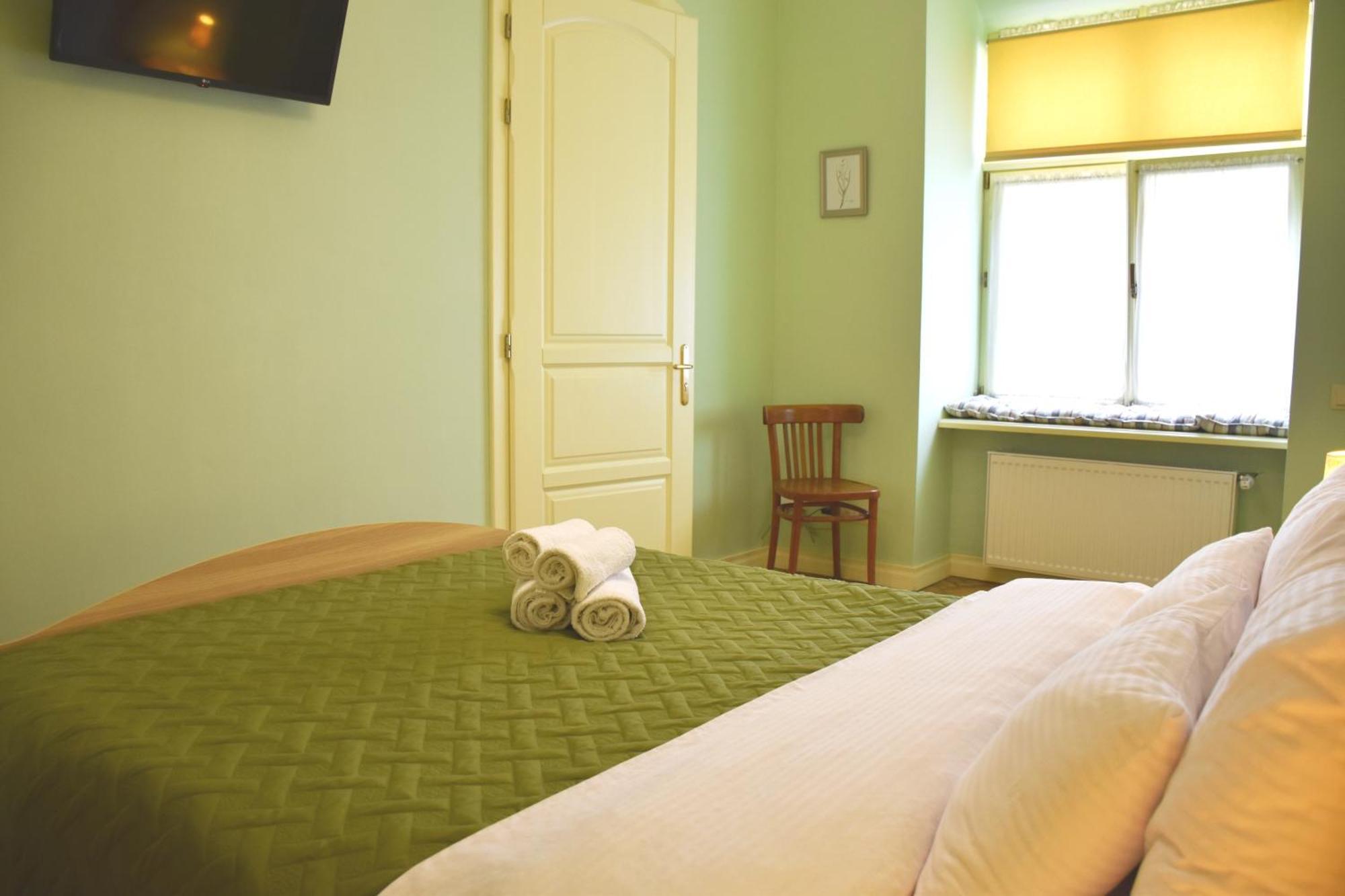 Renewed Central Apartment 利沃夫 外观 照片
